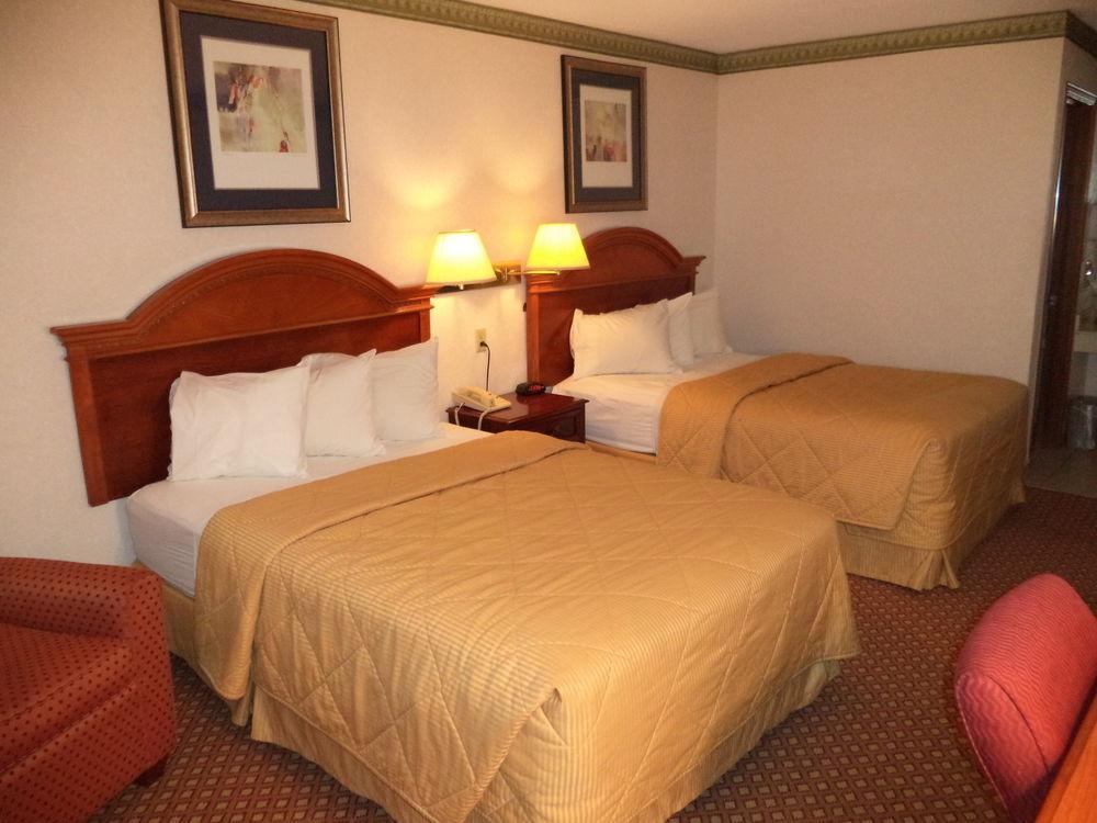 Days Inn By Wyndham Maumee/Toledo Exterior photo