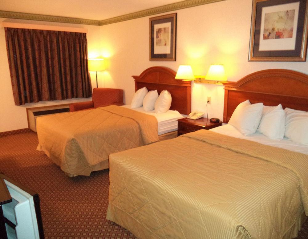 Days Inn By Wyndham Maumee/Toledo Exterior photo
